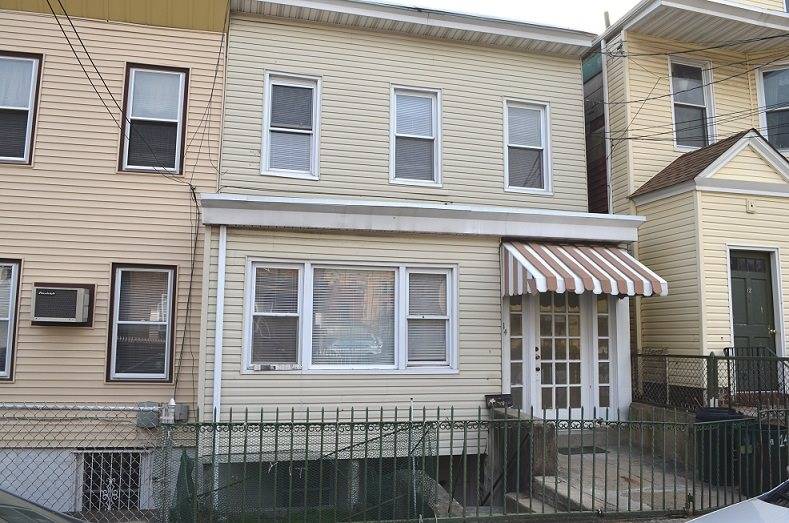 Great 2 BR located on a quiet street 2 blocks to Journal Square