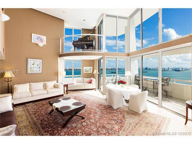 A penthouse unlike any other in this central area - THE TOWERS OF QUAYSIDE CO THE 2 BR Condo Florida