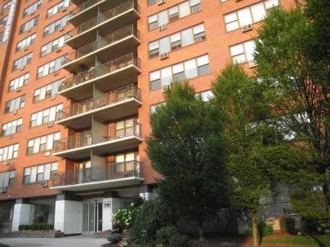 Luxury two bedroom furnished rental at the Lenox condominium complex