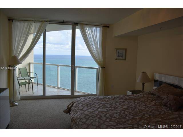 Beautiful 2/2 bedroom available for seasonal rent - LA PERLA CONDO 2 BR Condo Sunny Isles Miami