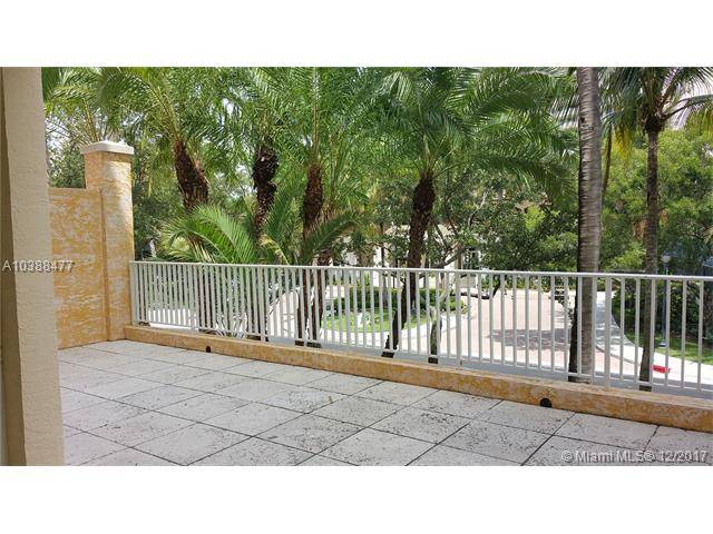 THIS 2 BED/2 BATH UNIT IN RESORT VILLA TWO IS READY TO MOVE IN AND IN IMMACULATE CONDITION