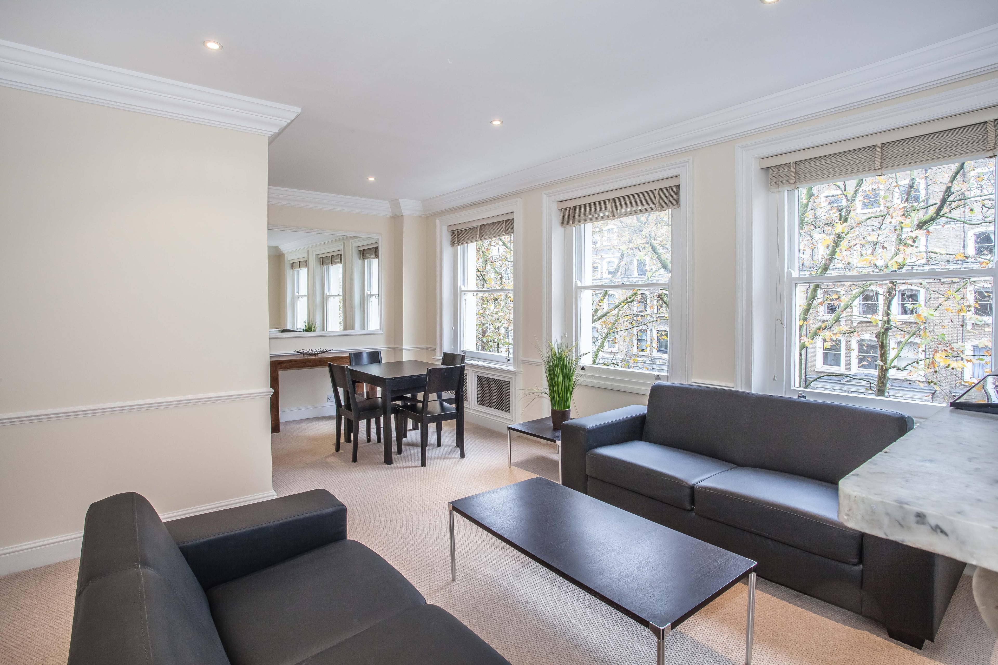 Beautiful 2 bedroom apartment for rent in the heart of Knightsbridge