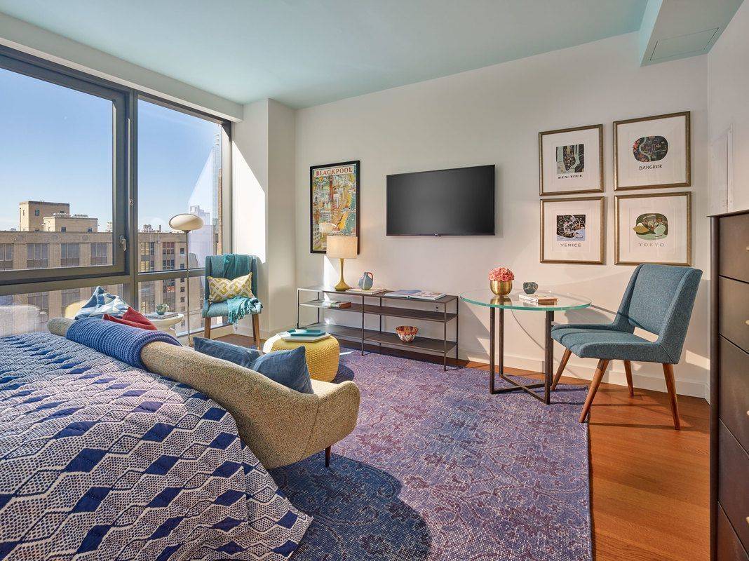 No fee! Gorgeous studio in luxury high-rise!! Rock climbing wall, fitness center, arcade, rooftop terrace w/ Hudson River views! Hudson Yards!!