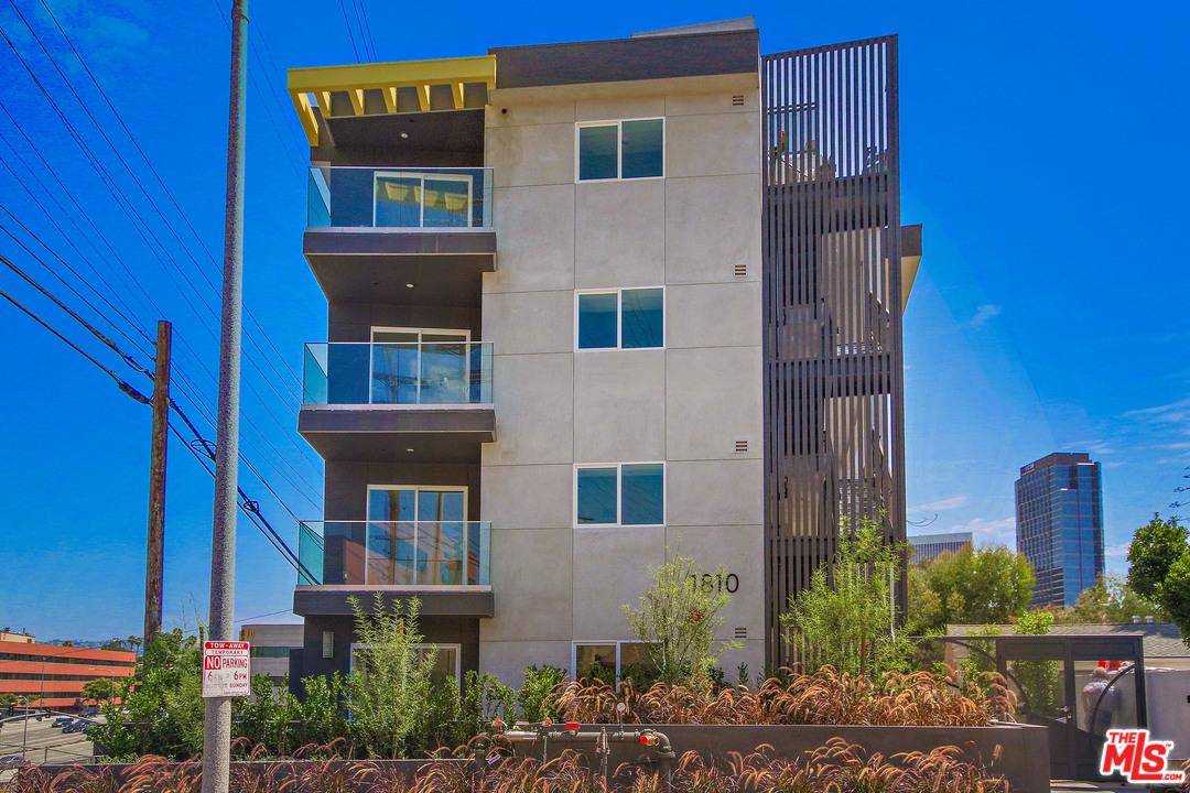 Brand Newly built (2017) Architectural Contemporary luxury 1Bed