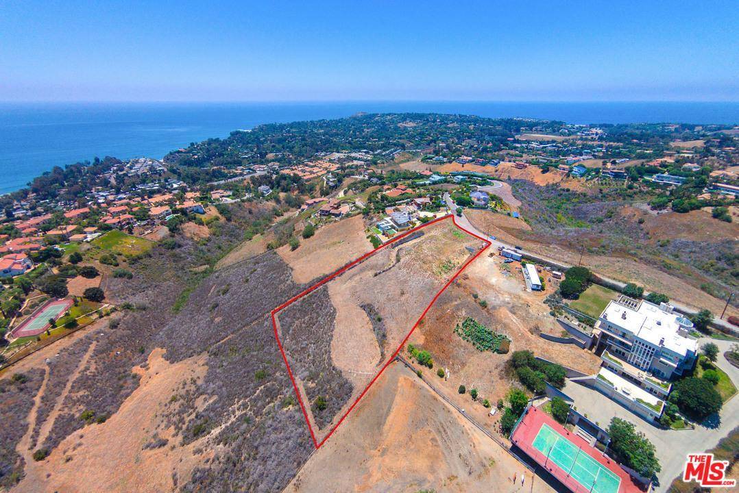 Rare Malibu find to drive only - Land Los Angeles
