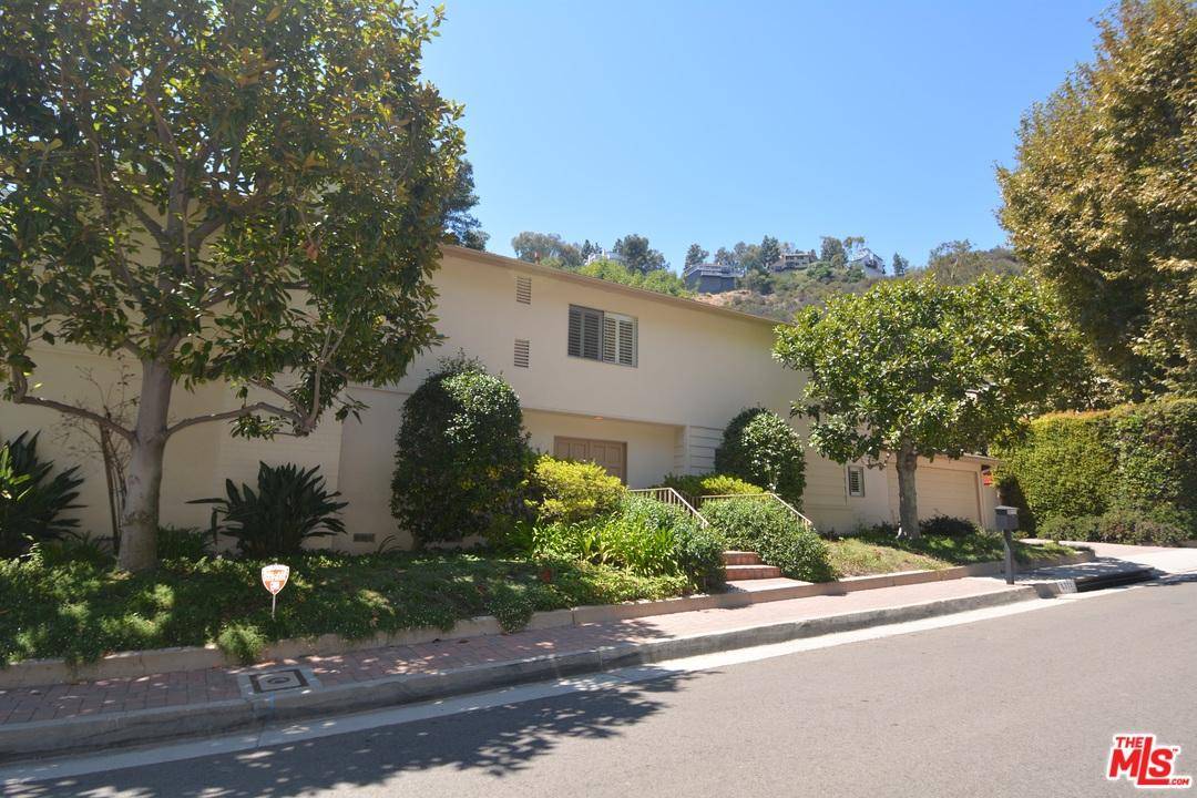 Mint condition - 4 BR Single Family Los Angeles