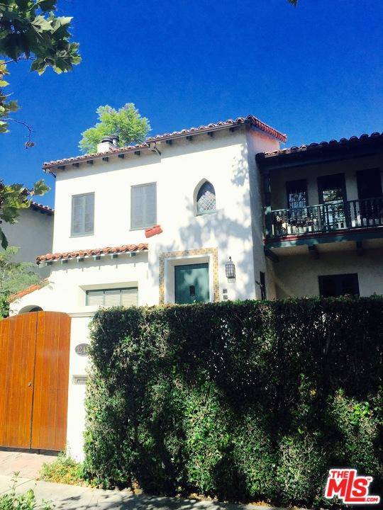 Remarks : EXQUISITE SPANISH DUPLEX IN IMMACULATE CONDITION LOVINGLY RESTORED