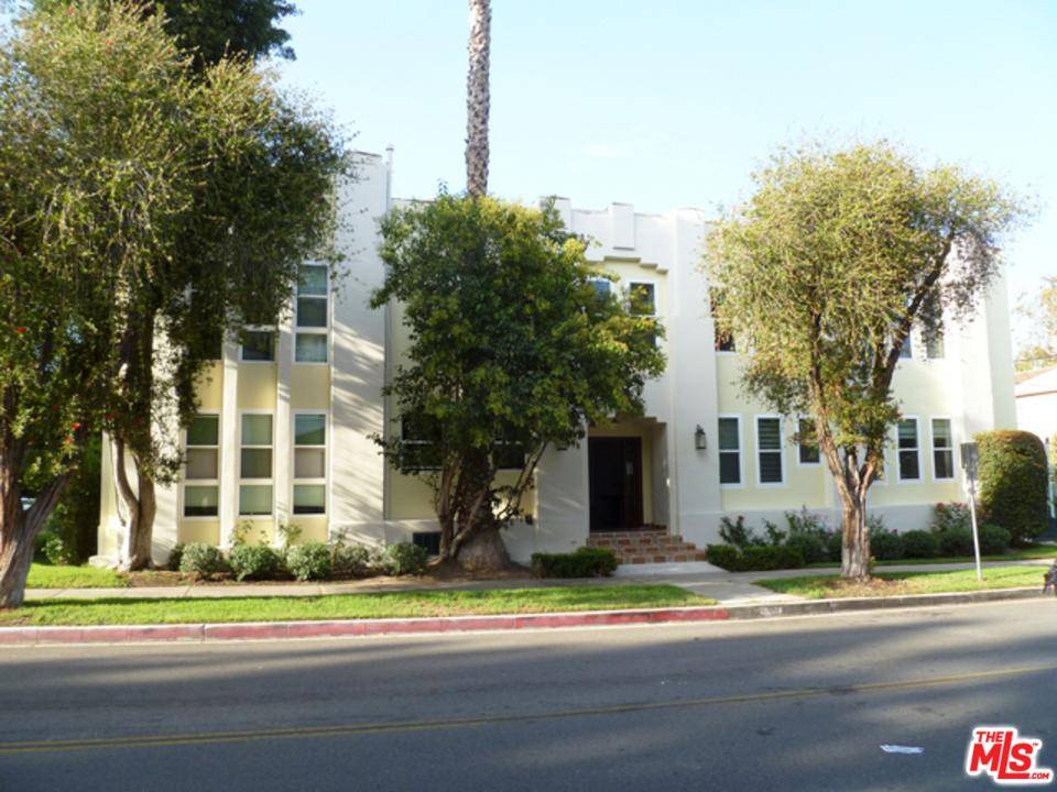 This newly renovated 1 bedroom - 1 BR Condo Beverly Hills Los Angeles