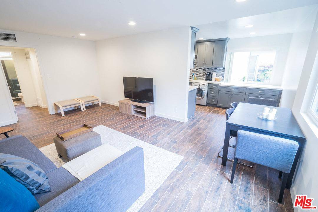 Recently remodeled 2bed2/bath apartment - 2 BR Condo Santa Monica Los Angeles