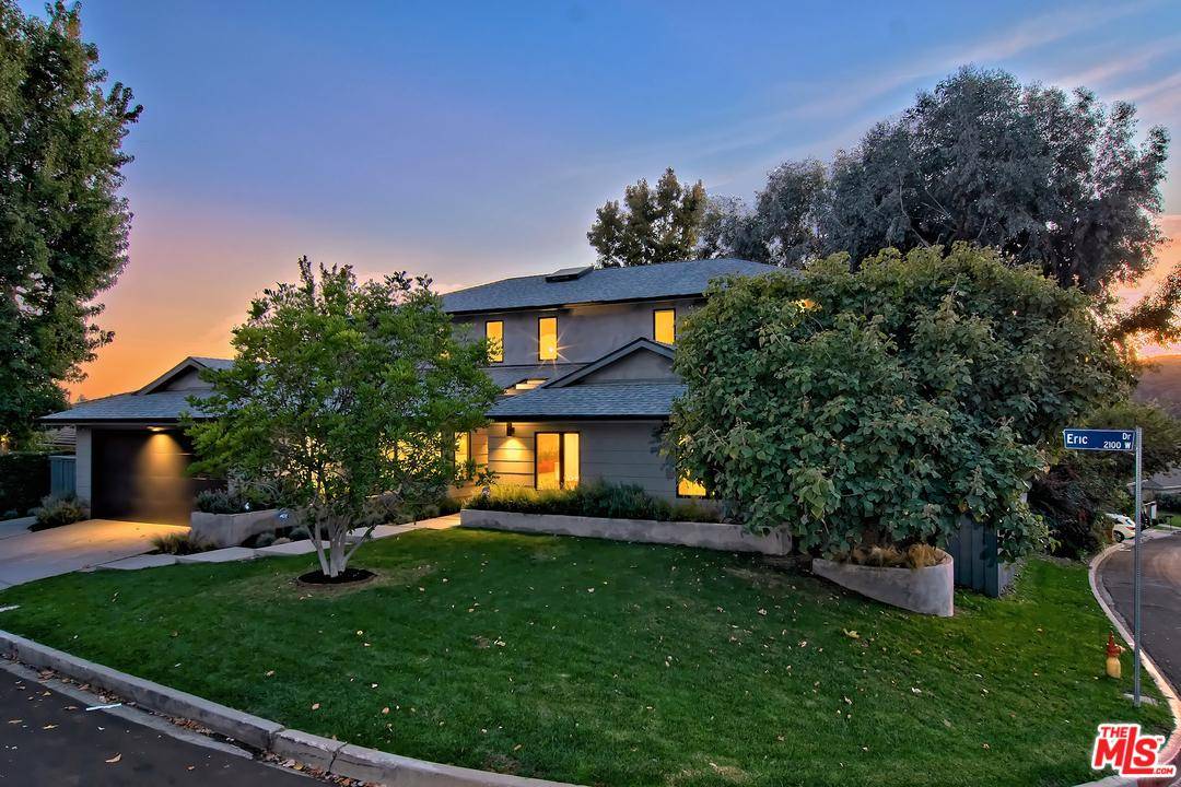 Centrally located in the desirable Westridge Hills of Brentwood
