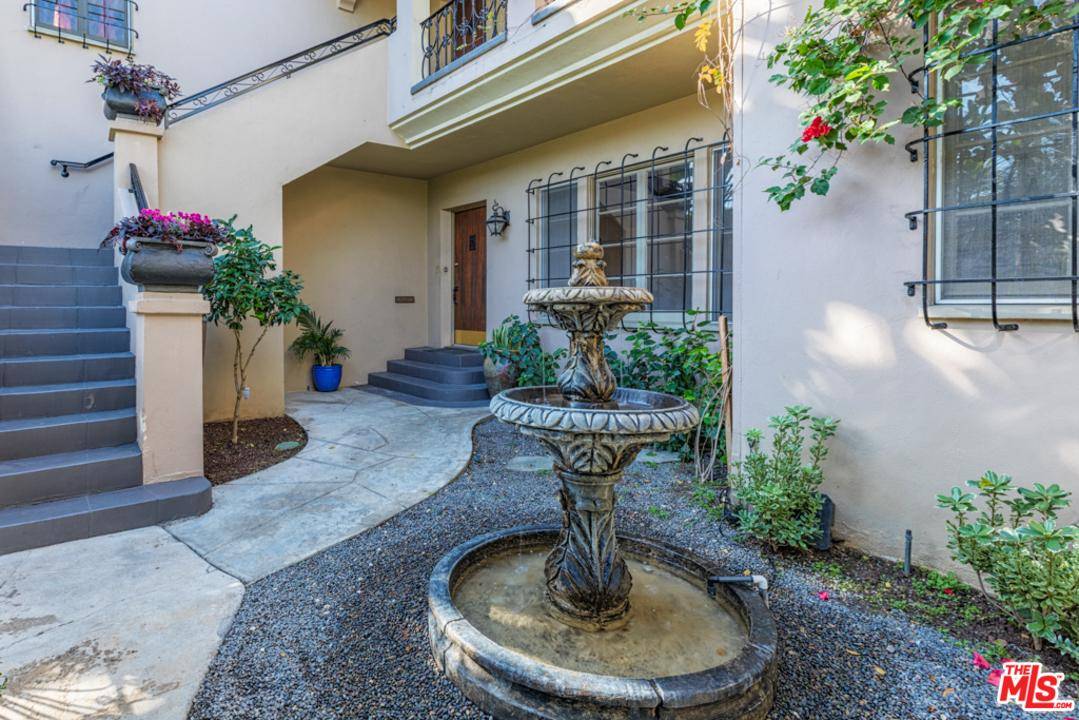 Gorgeously updated 1930s Spanish duplex in South Carthay offered for lease with all the charm of a bygone era but the modern conveniences of today