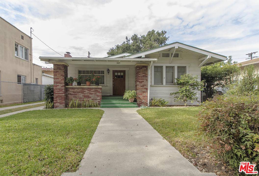 Charming single family home on a quiet residential street in a prime location in Los Angeles