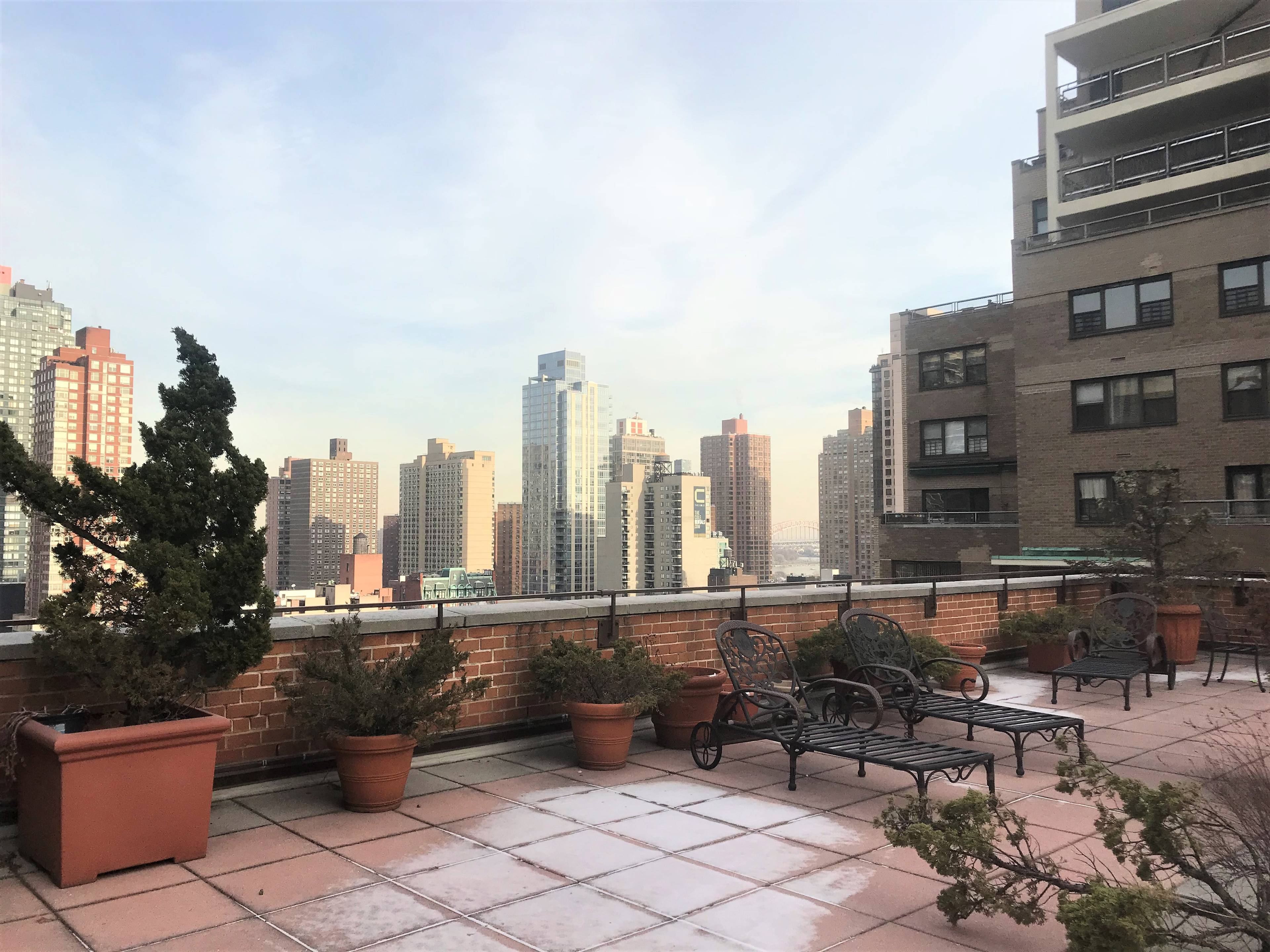 [UES] - 1 Month Free, Furnished, Utilities Included, TV included, Renovated, Dishwasher, Roof Deck, Laundry
