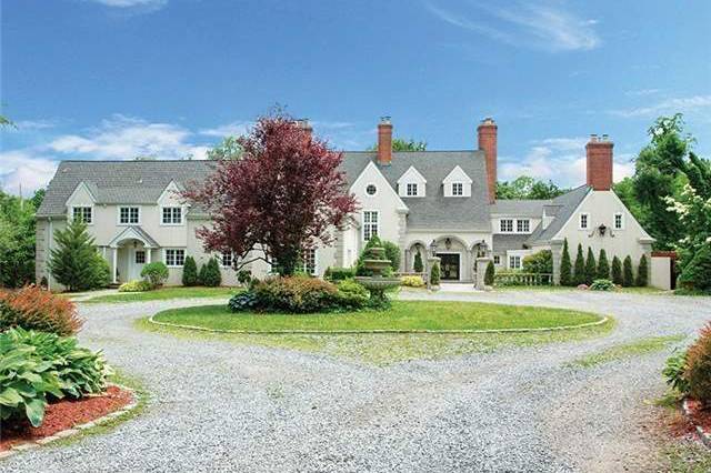 10 Bedroom Gated Grand Estate In Old Westbury NY