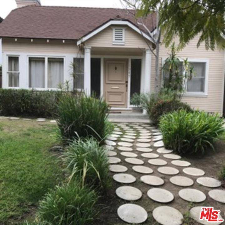 Spectacular sunny and bright Westwood /Century City significantly remodeled residence showcasing 2 bedrooms