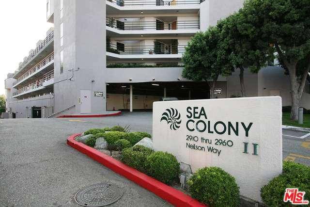 Fabulous bright and spacious corner unit at prestigious Sea Colony II: a 24 hour guard gated community at the beach in Santa Monica
