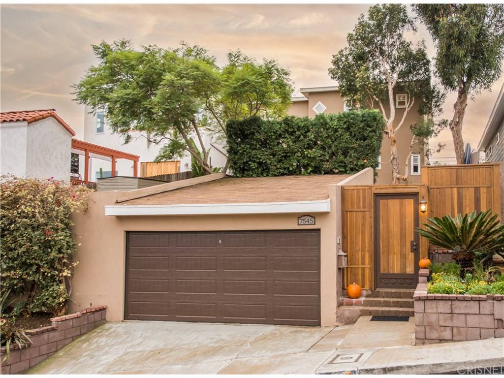 Desirable location in the Silicon Beach community with ocean view