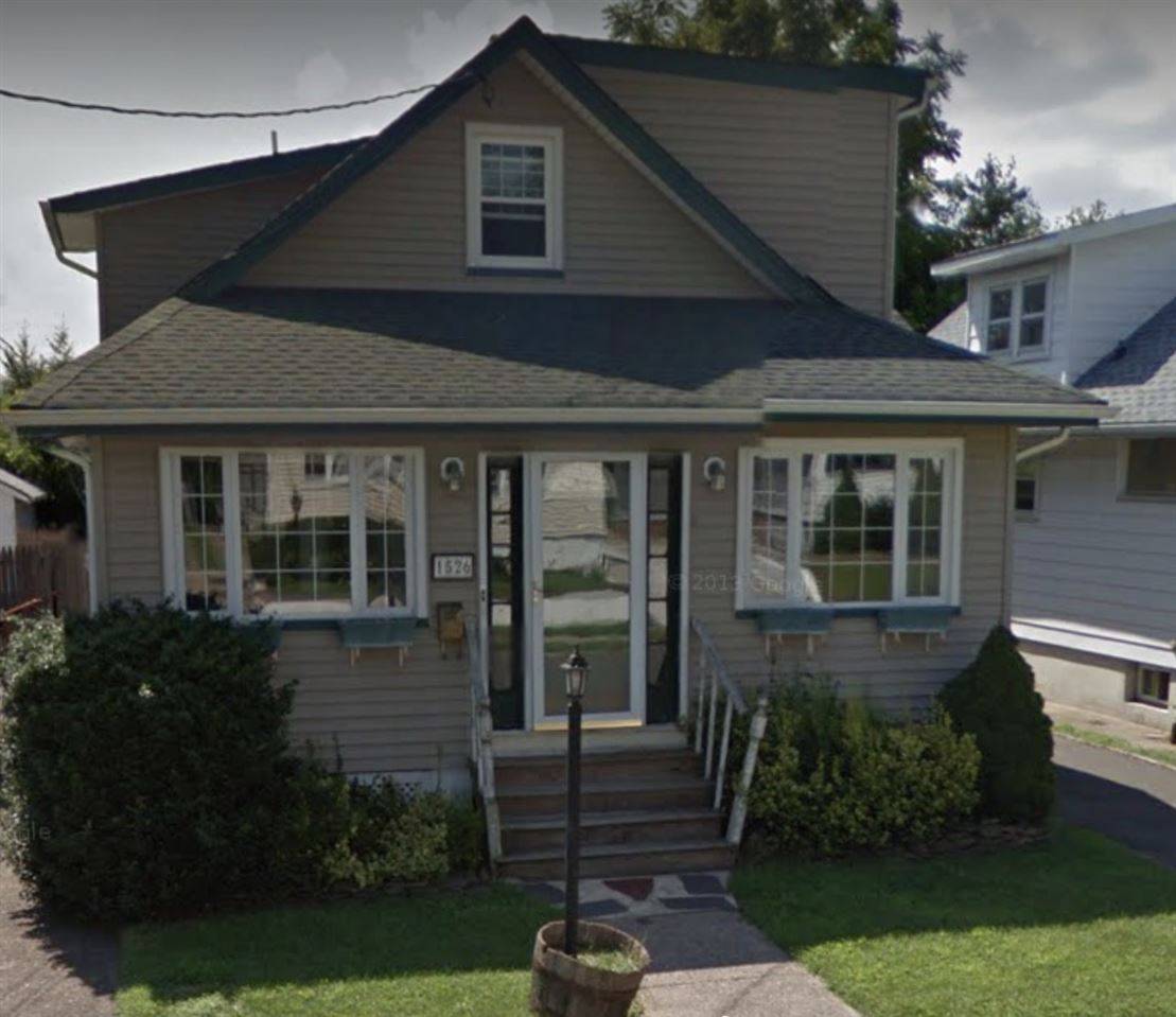 1 family features 3 bedrooms and 2 full baths - 3 BR New Jersey