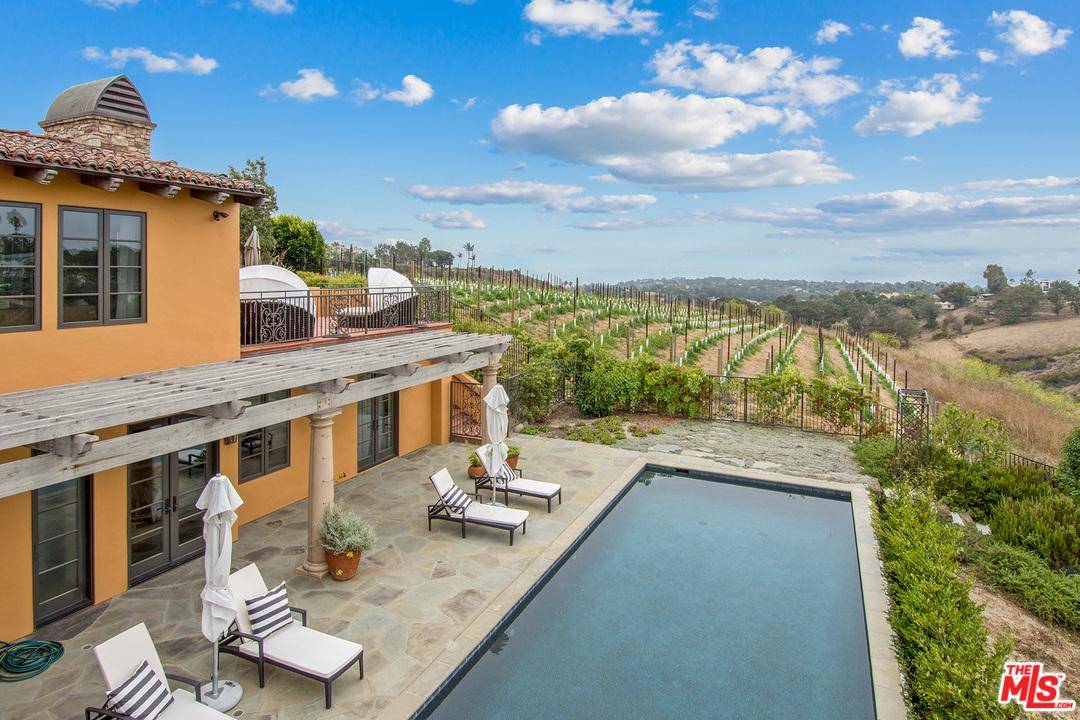 Provence Vineyard Estate in Malibu - 5 BR Single Family Malibu Los Angeles