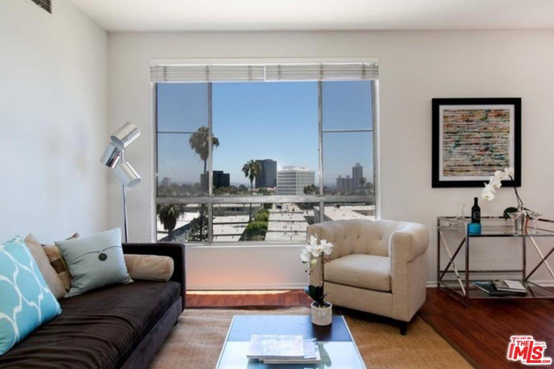 Easy to show - 1 BR Condo Brentwood Los Angeles