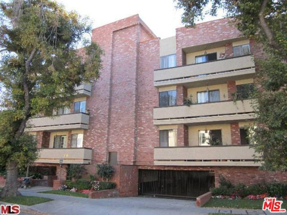 Close to Beverly Hills and Century City - 2 BR Condo Beverlywood Los Angeles