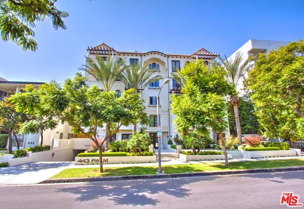 Amazing opportunity to live on beautiful Palm Drive in this newer modern doorman building