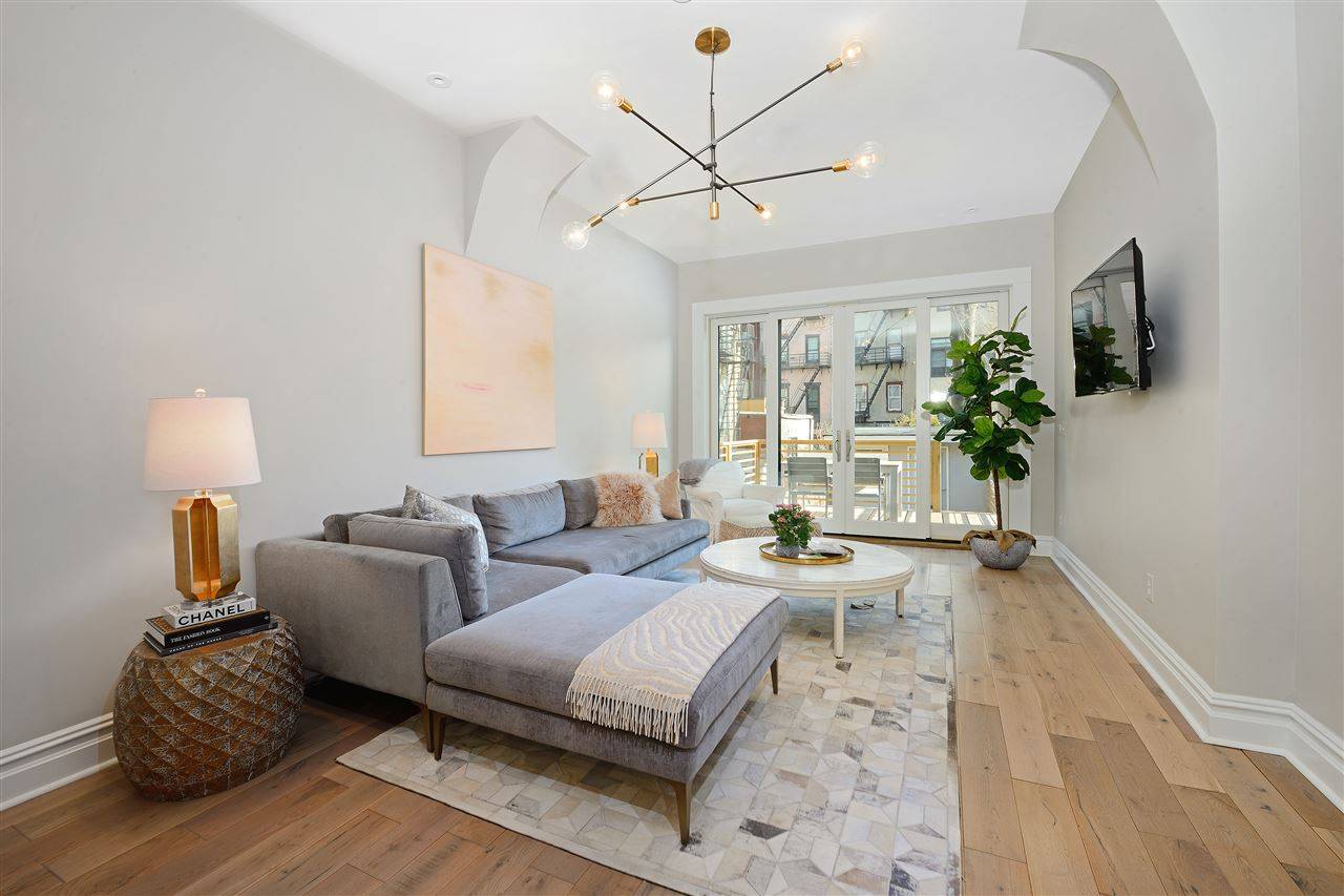 Beautifully renovated 2-family brownstone on Garden St with large private backyard retreat