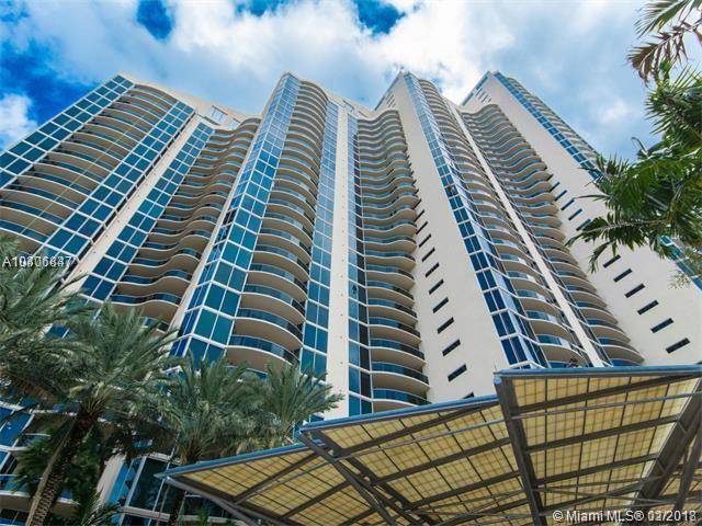 Oceanfront building in Sunny Isles - PINNACLE 2 BR Condo Sunny Isles Florida