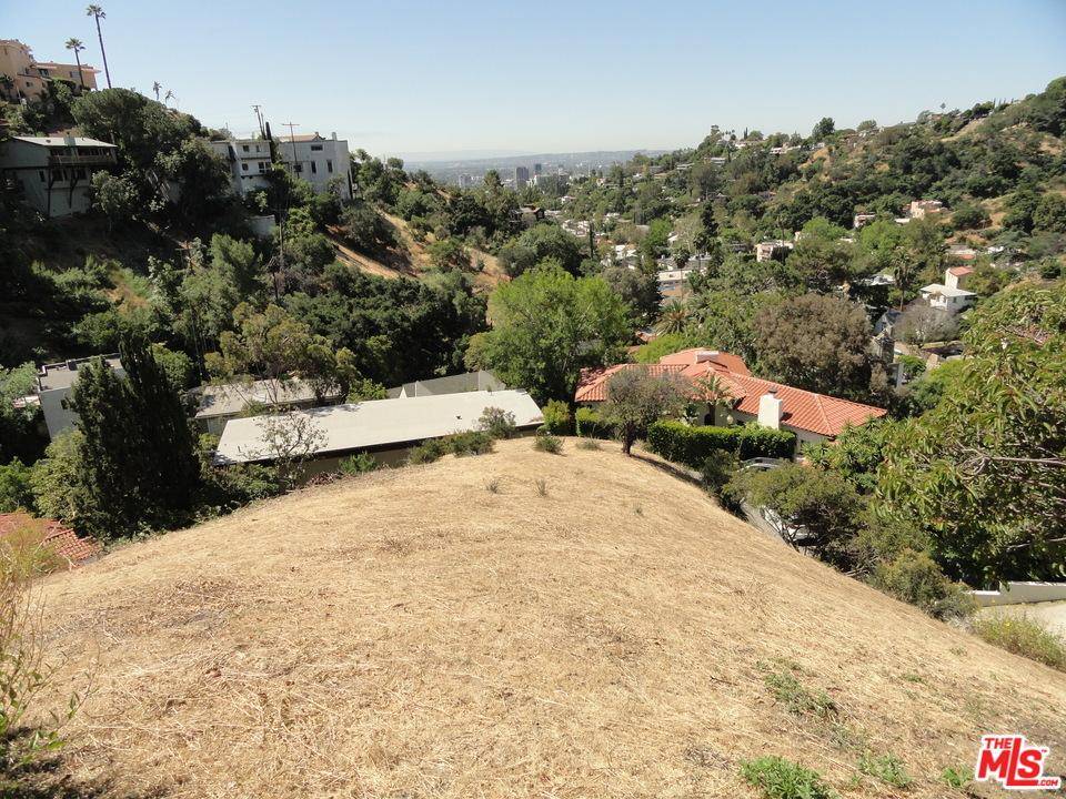TWO contiguous lots in Beachwood Canyon with views