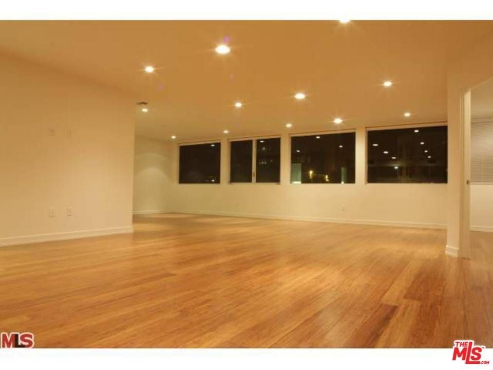Completely RENOVATED - 1 BR Condo Westwood Los Angeles