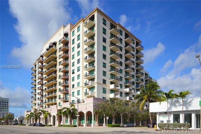 BEAUTIFUL 3 BEDROOM 2 BATHS APARTMENT IN A LUXURY CONDO IN THE HEART OF CORAL GABLES