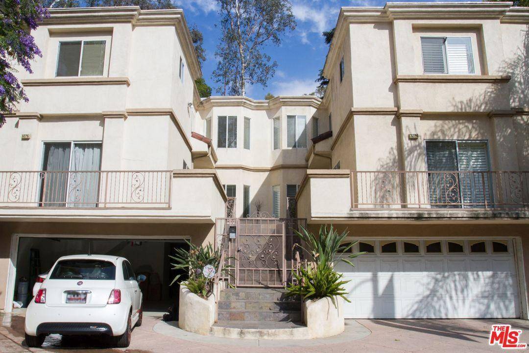 Huge reduction - 1 BR Townhouse Los Angeles
