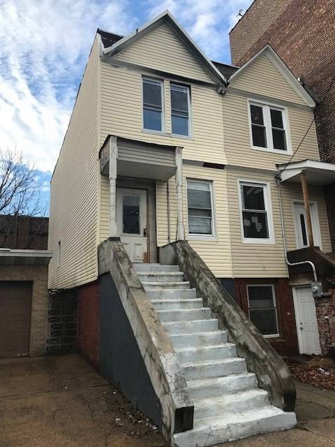 3 Level row home attached on one side - 2 BR New Jersey