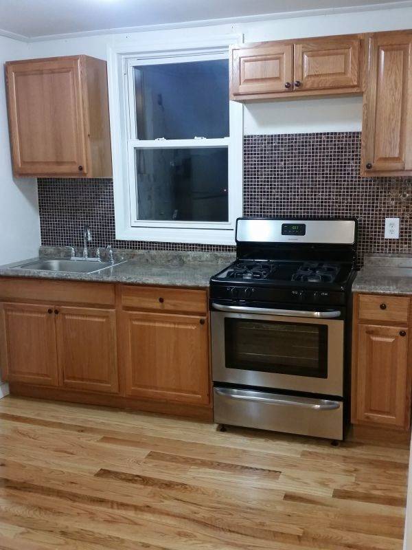 ***FEE PAID***RENOVATED APARTMENT IN THE HEART OF THE HEIGHTS