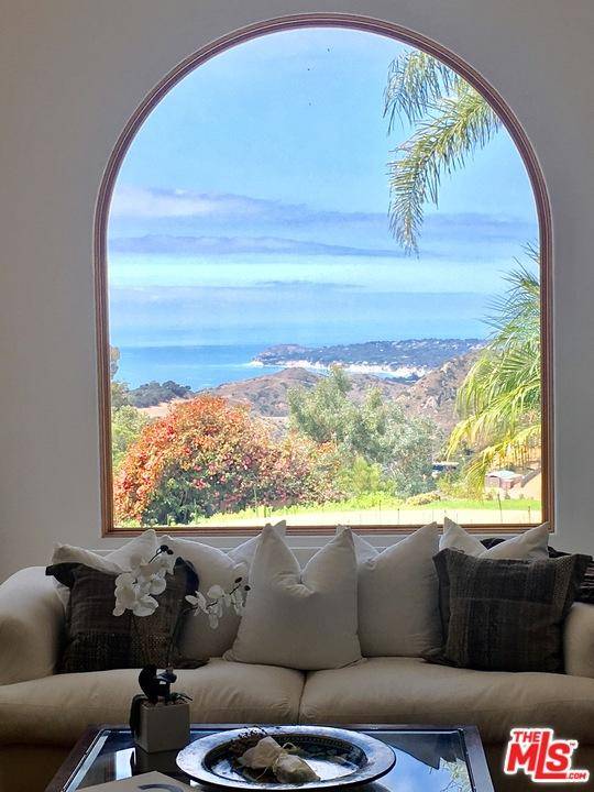 VILLA VALMERE Amazing ocean view 12 room home on about 2 acres designed by Carl Volante for this careful client
