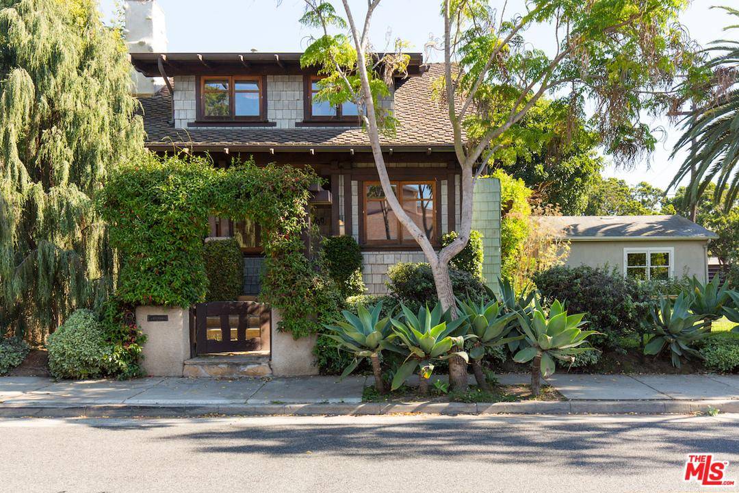 INCREDIBLE OPPORTUNITY TO OWN THIS IMPECCABLE CRAFTSMAN FAMILY HOME IN SANTA MONICA'S HIPPEST NEIGHBORHOOD