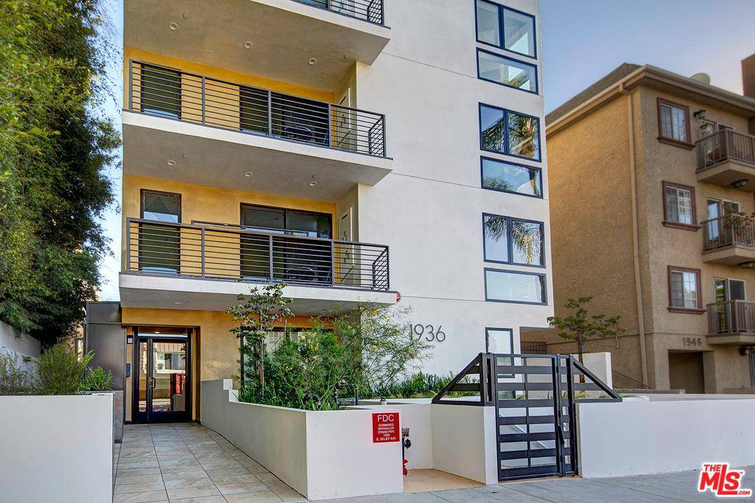Brand new high-end condo quality apartment building in a great Westwood