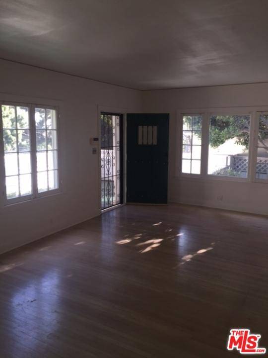 One of Ocean Park's most charming bungalows - 2 BR Single Family Santa Monica Los Angeles