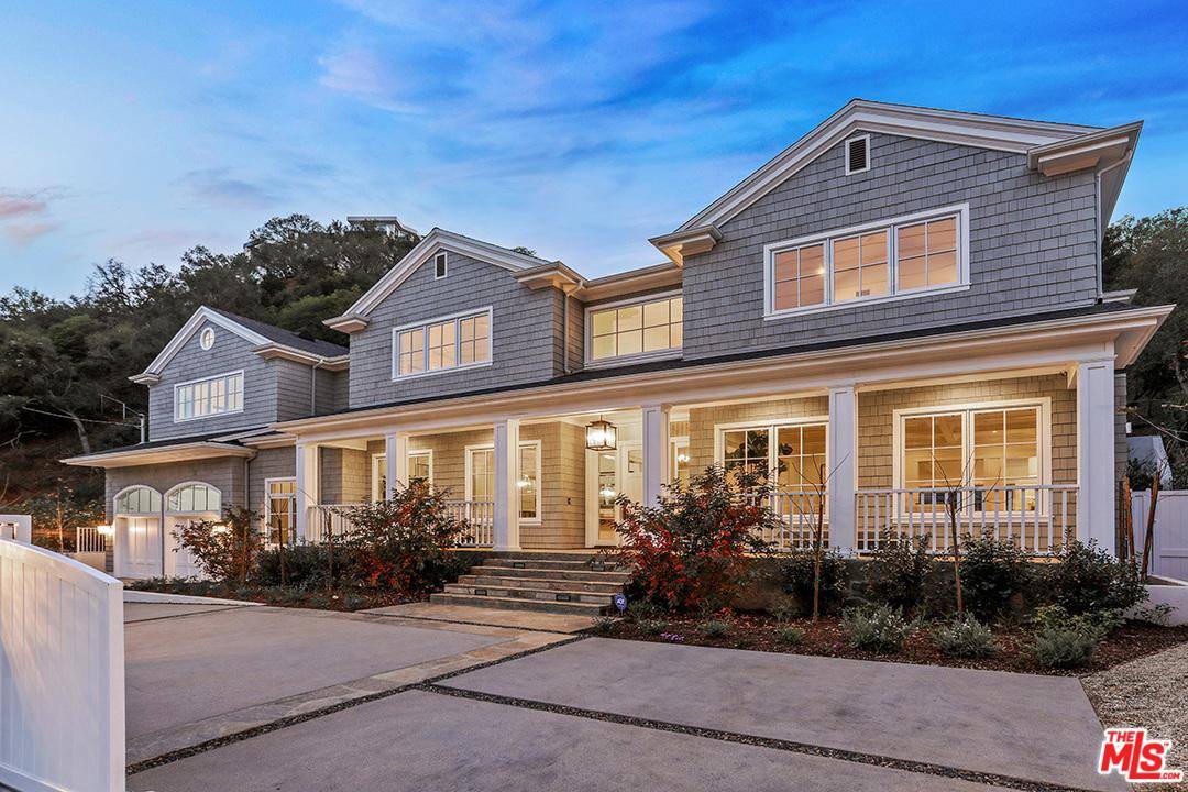 Magnificent brand new Ken Ungar designed traditional in coveted lower Mandeville Canyon