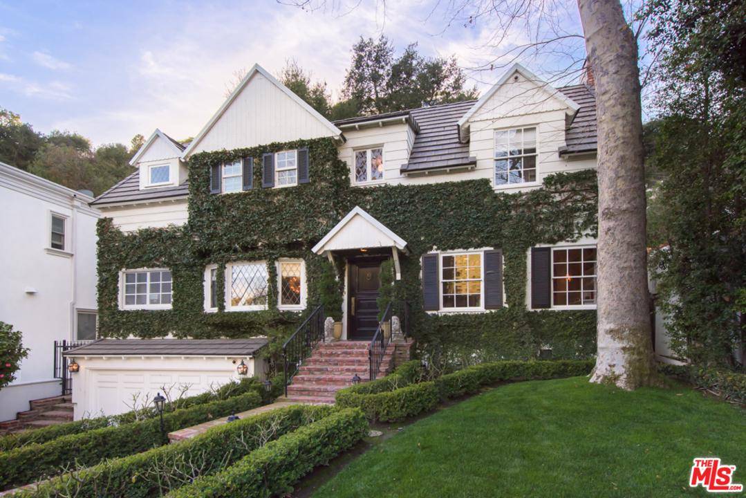 This storybook home in Beverly Hills has been beautifully renovated to perfection while maintaining its old Beverly Hills charm