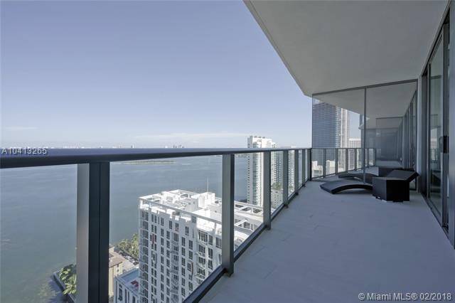 Amazing views for this designer appointed fully furnished 2 bedrooms / 2 bathrooms unit at Icon Bay