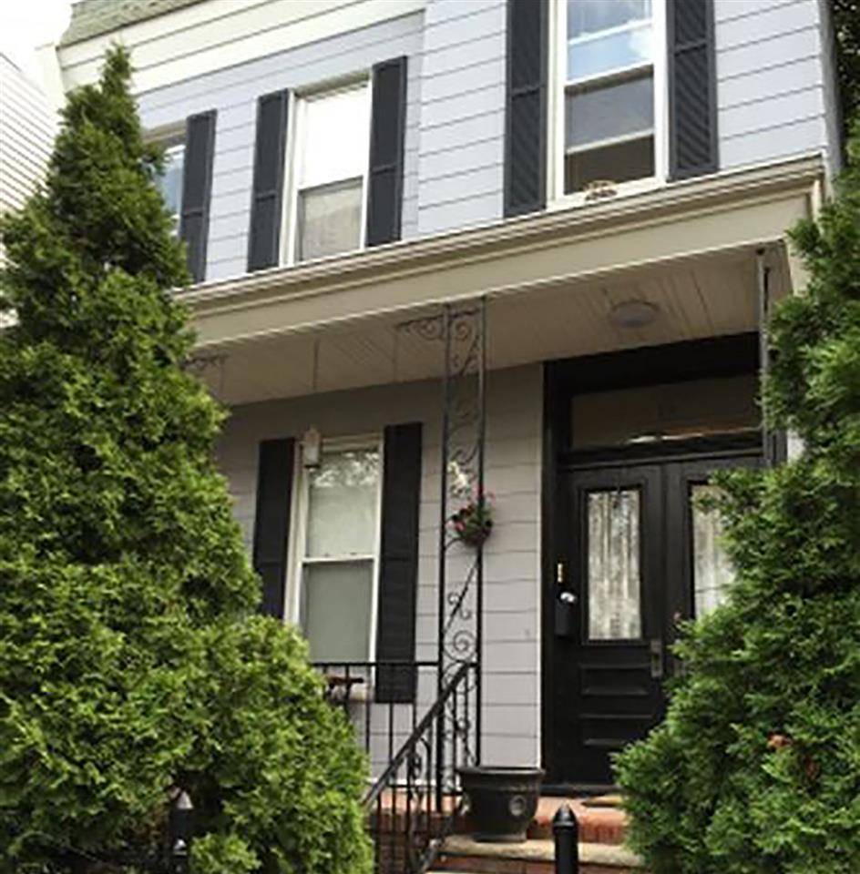 This large 2 bedroom apartment for rent in Jersey City Heights has a spacious kitchen and living room with lots of details