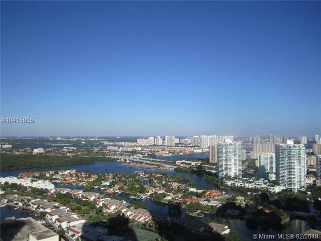 Desirable high floor 05 line - TDR TOWER II CONDO 2 BR Condo Miami Beach Florida