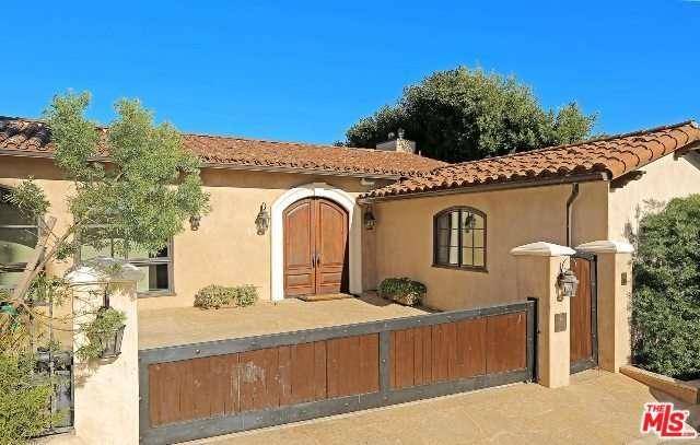 Magnificent Tuscan style home in Bel-Air - 1 BR Single Family Los Angeles