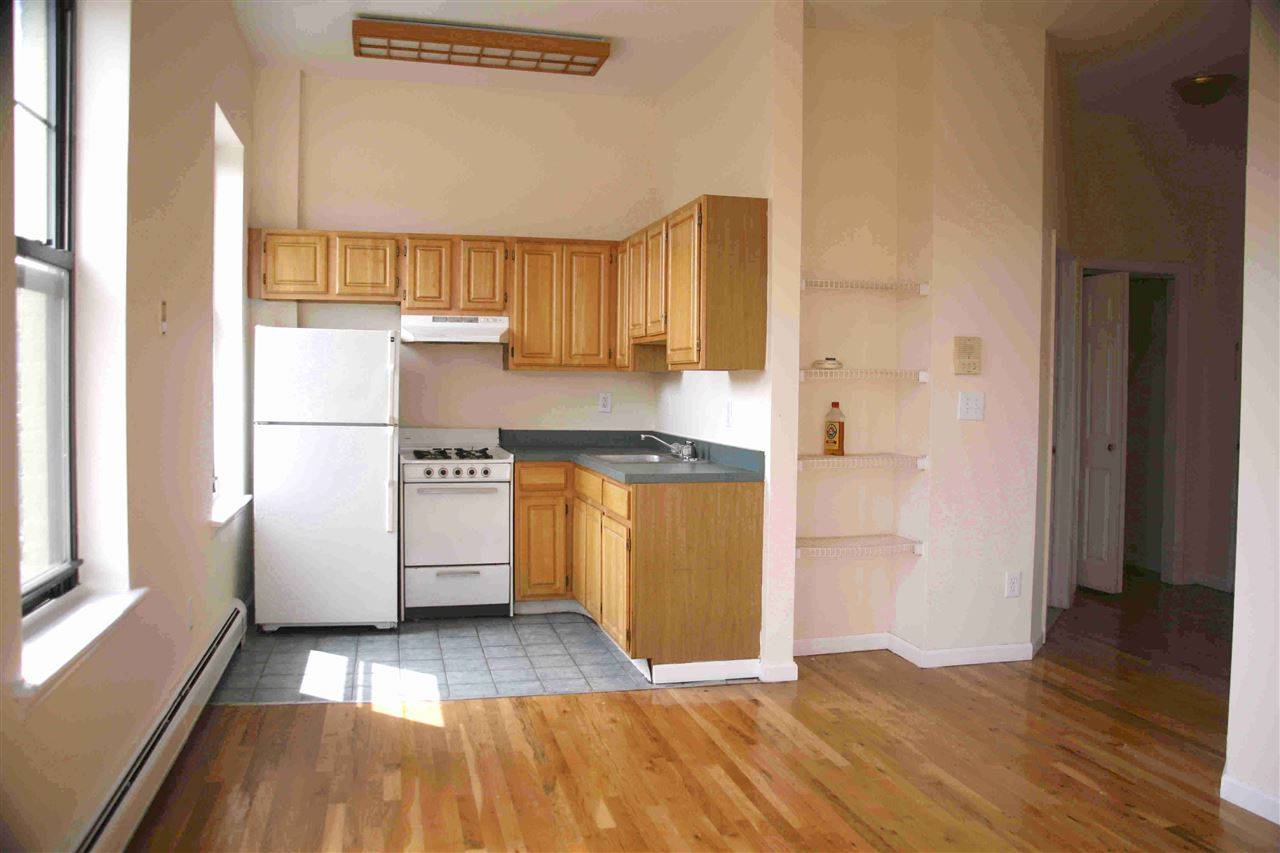 Move into this bright and lovely one bedroom rental located in Jersey City Heights steps away from the Central Avenue business district
