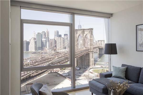 Lovely One Bedroom in Luxury DUMBO Building on the Water