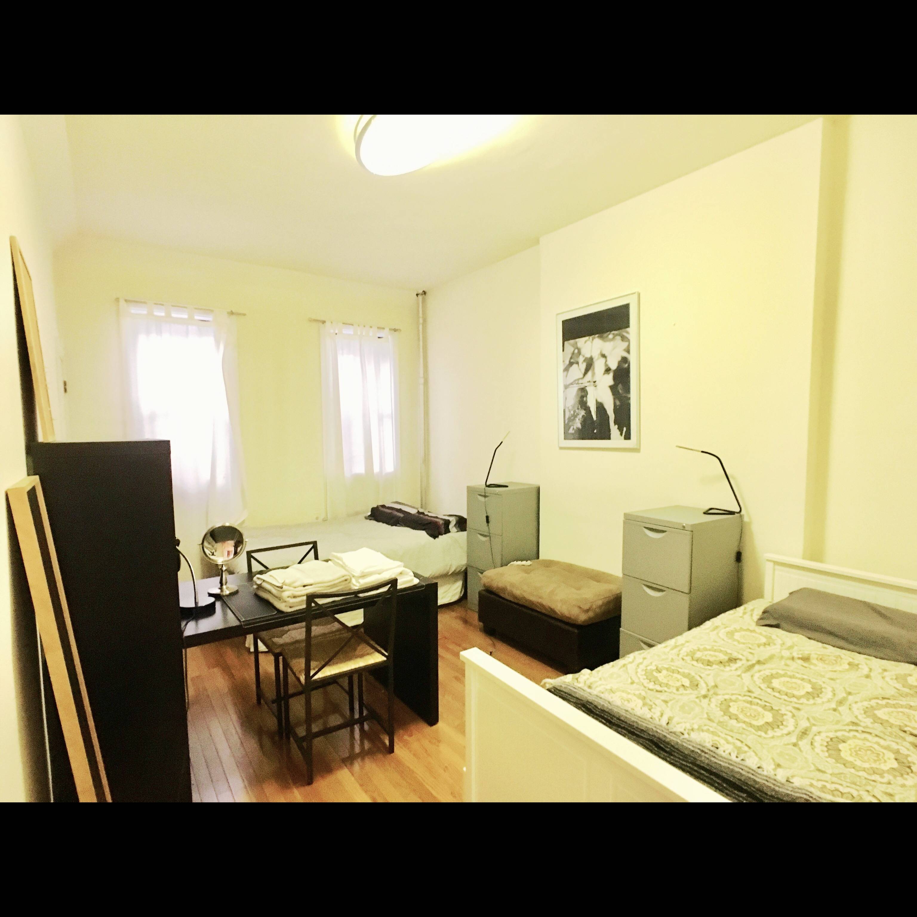 Gorgeous convertible two bedroom in Columbus Circle, Hell's Kitchen