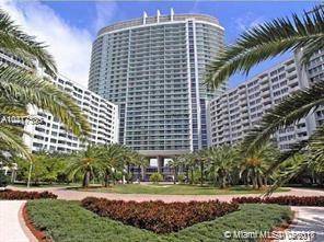 Beautiful 2B/2B renovated and fully furnished unit for rent on the Penthouse (15th) floor at Flamingo South Beach with wonderful bay view