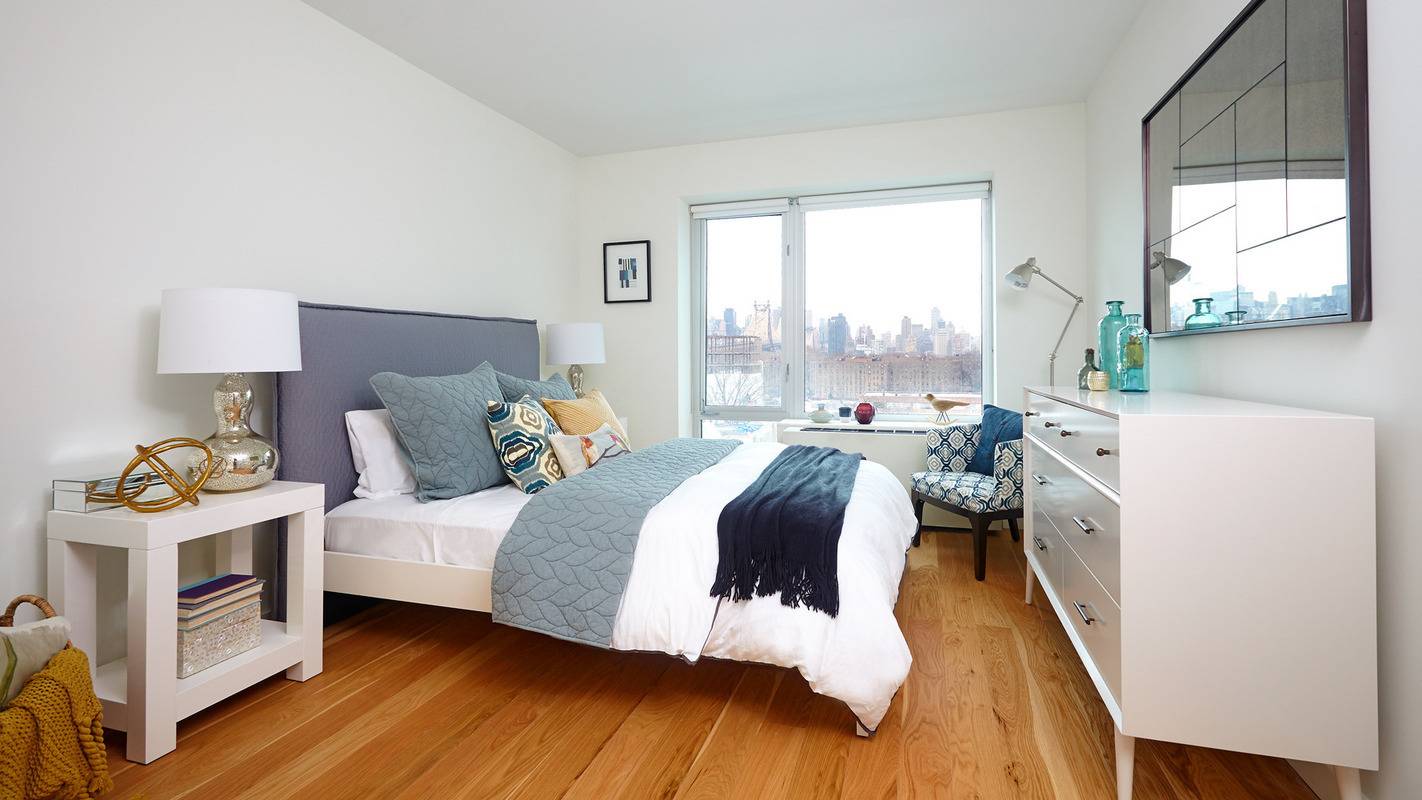 One Bedroom Rental Apartment Available Inside A Very Modern and Luxurious Building Conveniently Located by Transportation In Long Island City
