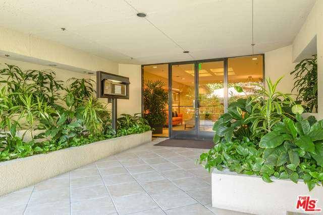 Live like you are on vacation - 3 BR Condo Los Angeles